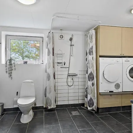 5 Bedroom Lovely In Aakirkeby Holiday home