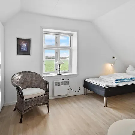 5 Bedroom Lovely In Aakirkeby