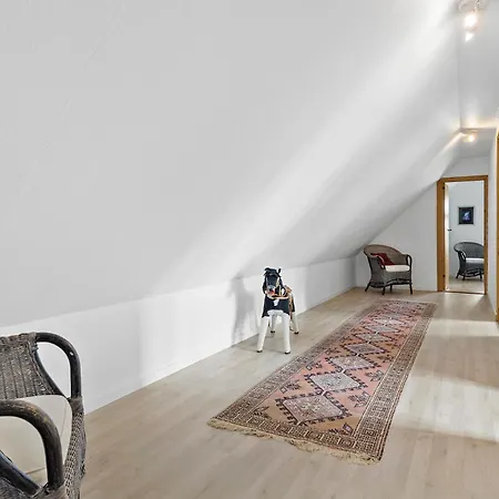 Schönes Haus Mit 5 Schlafzimmern In * Åkirkeby